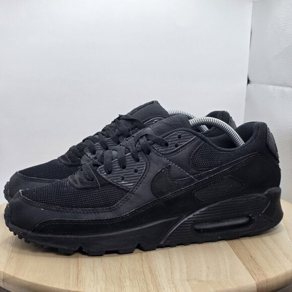 Men's Size 10.5 US - Air Max 90 Sneakers Triple Black Running Shoes - Picture 1 of 9